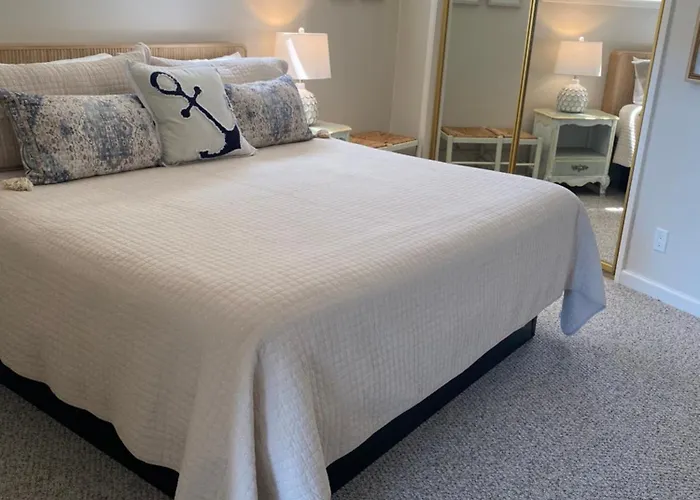 Capitola Beach Suites